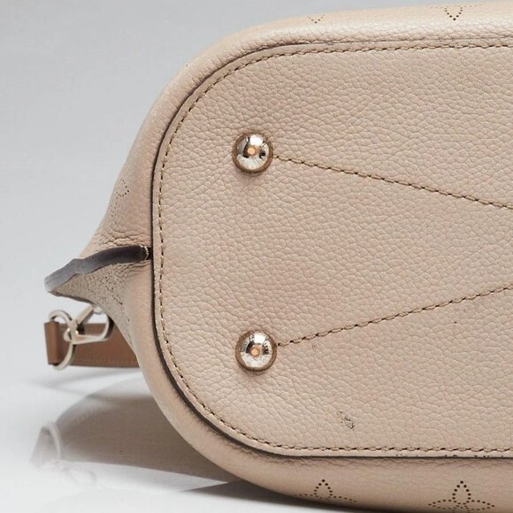 Louis Vuitton Galet Monogram Mahina Girolata Bag - Picture 6 of 12